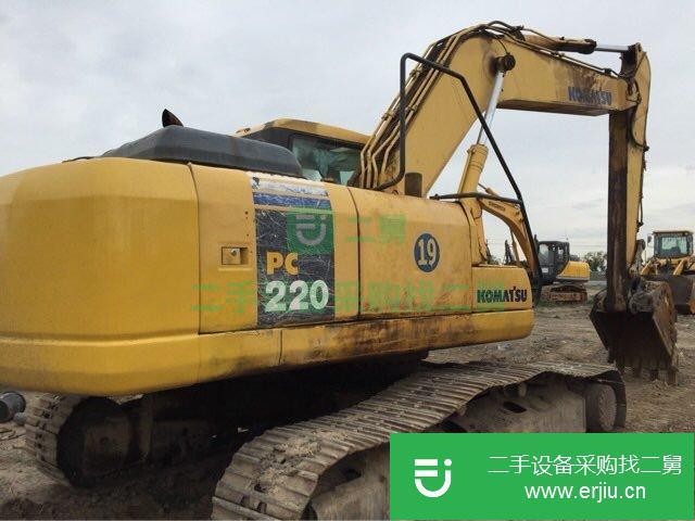 新疆出售二手小松220一7挖掘機(jī)