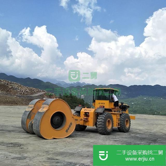 河南出售二手沖擊壓路機九成新