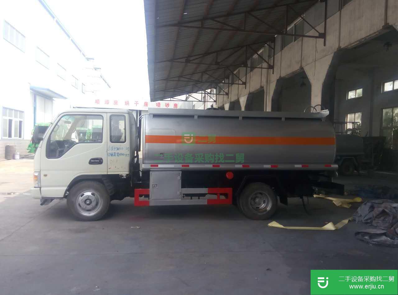湖北出售二手油罐車九成新
