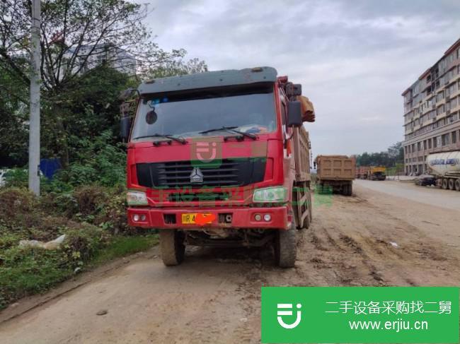 四川出售二手中國重汽豪沃A7后八輪自卸車