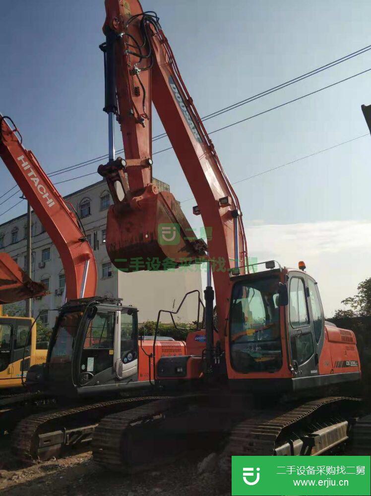 甘肅省出售二手斗山DX225LC-9C挖掘機