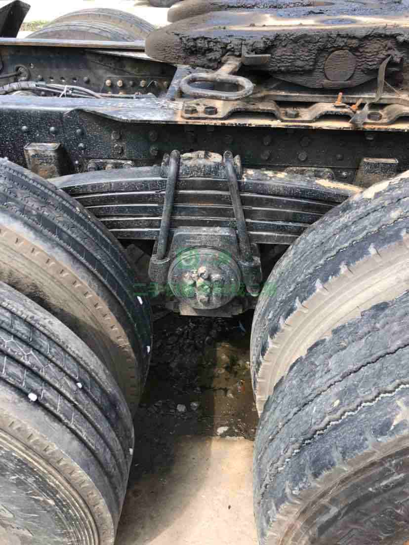 山東出售德龍M300018年7月 430馬力牽引車