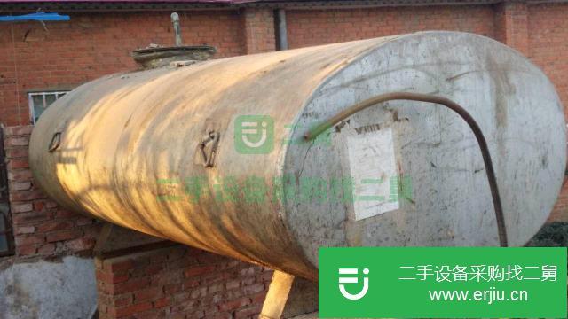 云南出售二手儲(chǔ)油罐九成新
