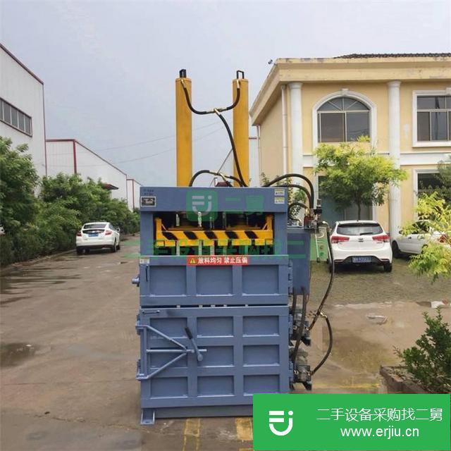 山東出售二手立式液壓打包機(jī)