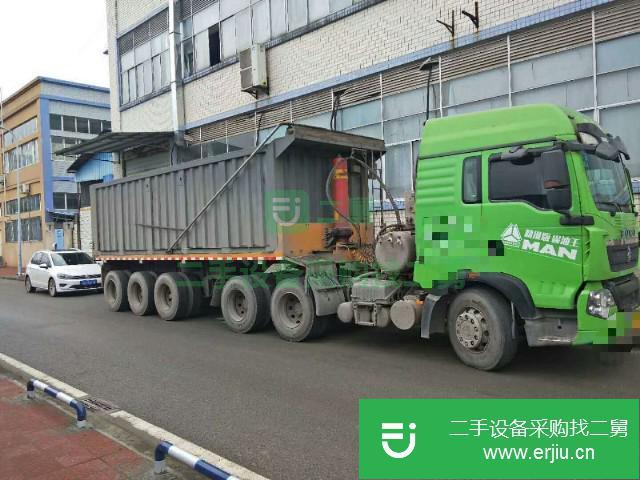 重慶出售二手中國重汽豪沃牽引車