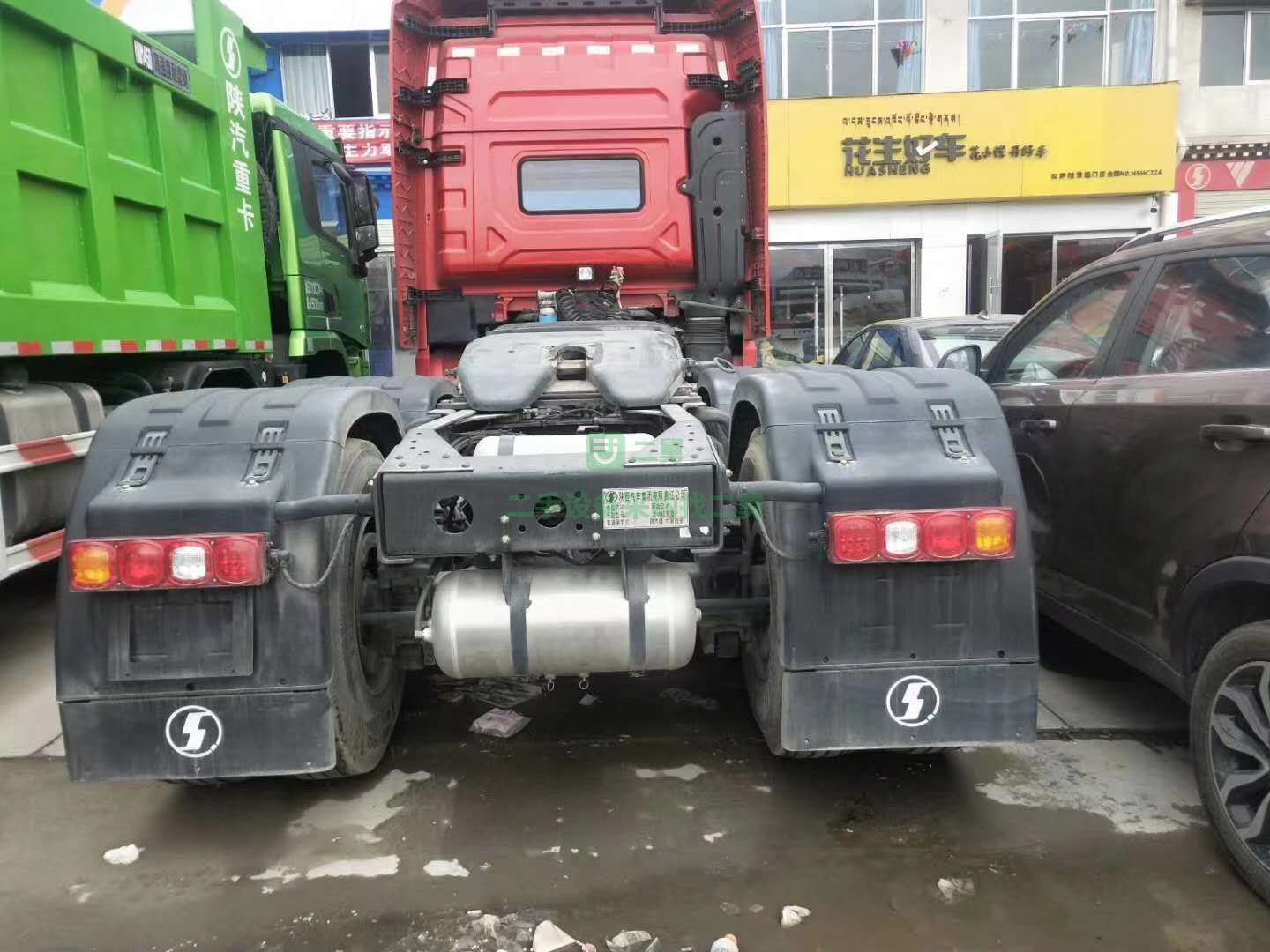 山東出售一臺(tái)德龍X3000牽引車，550馬力復(fù)合板，帶導(dǎo)流罩