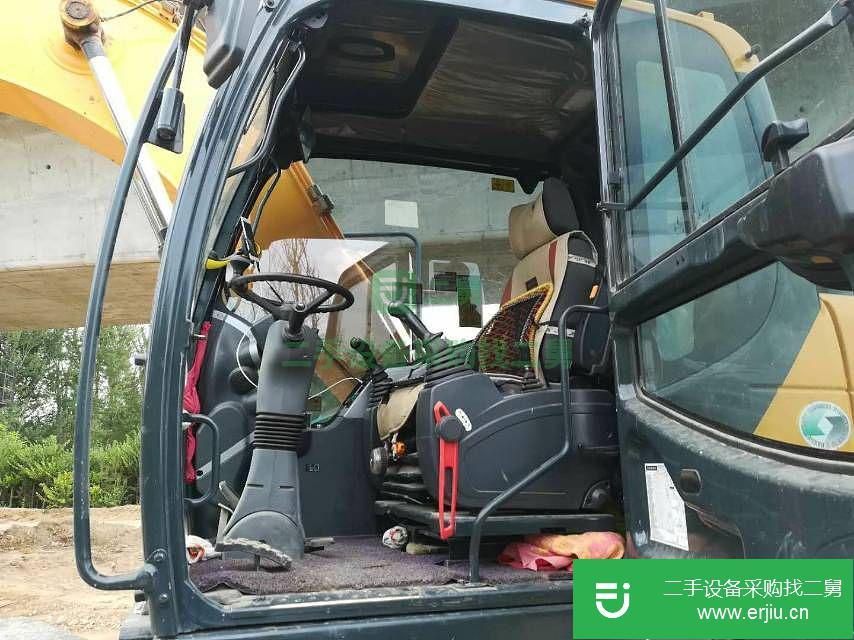 新疆出售二手現(xiàn)代R150WVS挖掘機(jī)