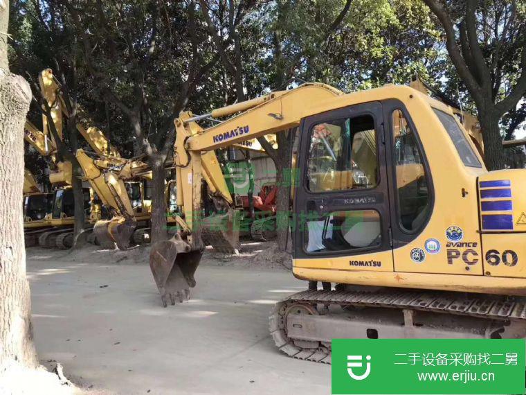 上海出售二手挖掘機九成新