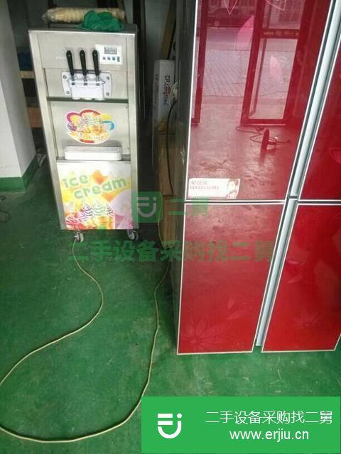 江蘇出售二手冰激凌機(jī)九成新