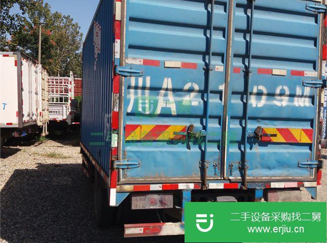 四川出售二手銳鈴前二后四2.2噸廂式貨車