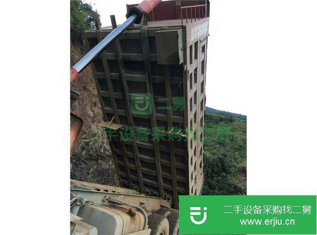云南出售二手奔馳自卸車