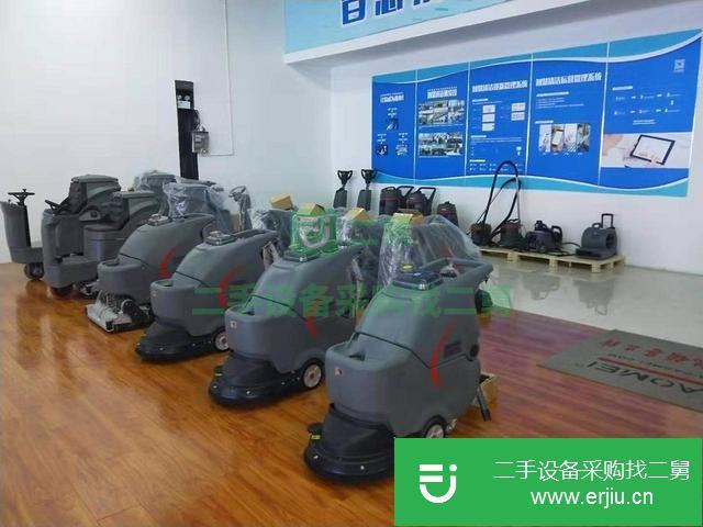 山東出售二手高美駕駛式掃地車
