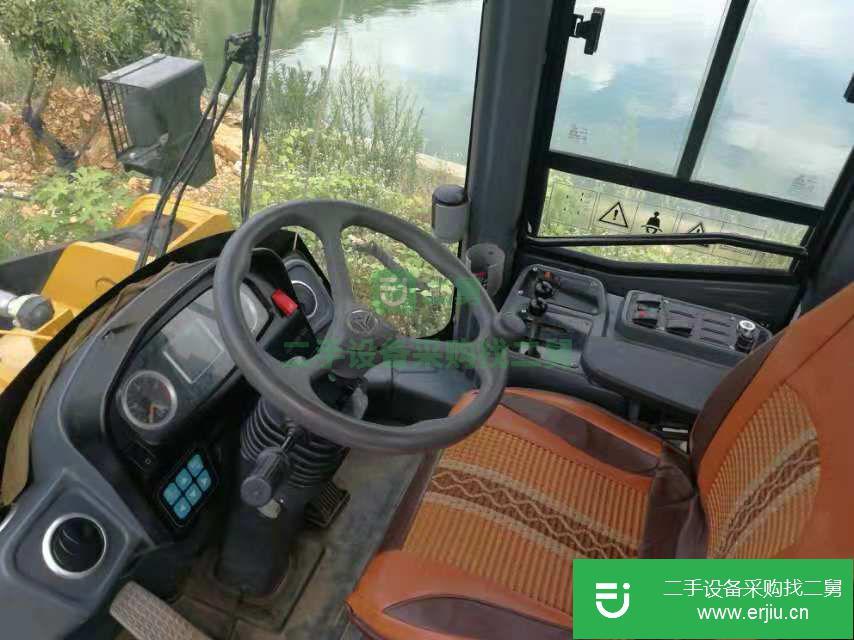 云南省出售二手三一重工SYL956H5裝載機