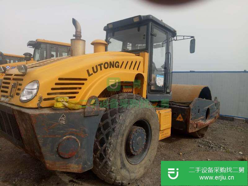 新疆出售二手洛陽路通LT230壓路機