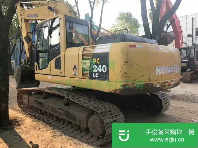 江蘇出售二手小松240挖掘機
