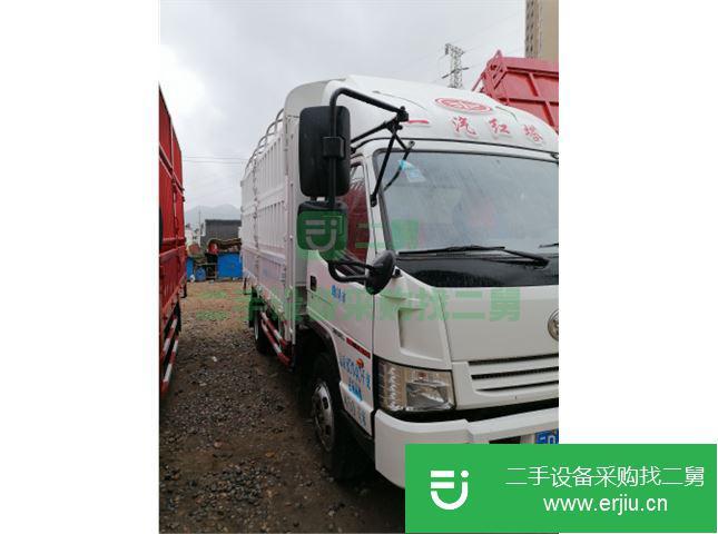 云南出售二手一汽解放前二后四廂式貨車