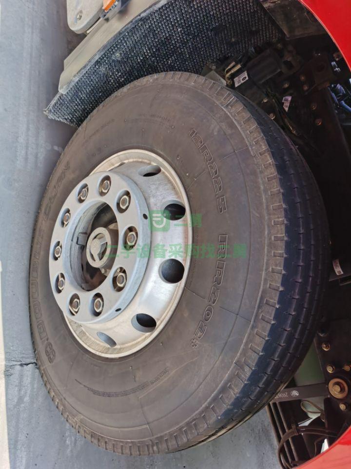 山東出售解放J6 460馬力領(lǐng)航版四季款牽引車