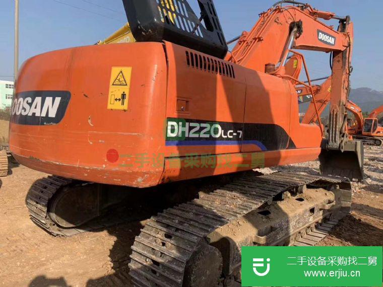 云南出售二手斗山220挖掘機