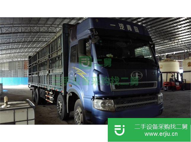 遼寧出售二手一汽解放前四后八倉柵載貨車