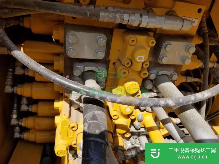 上海市出售二手小松PC210LC-8M0挖掘機