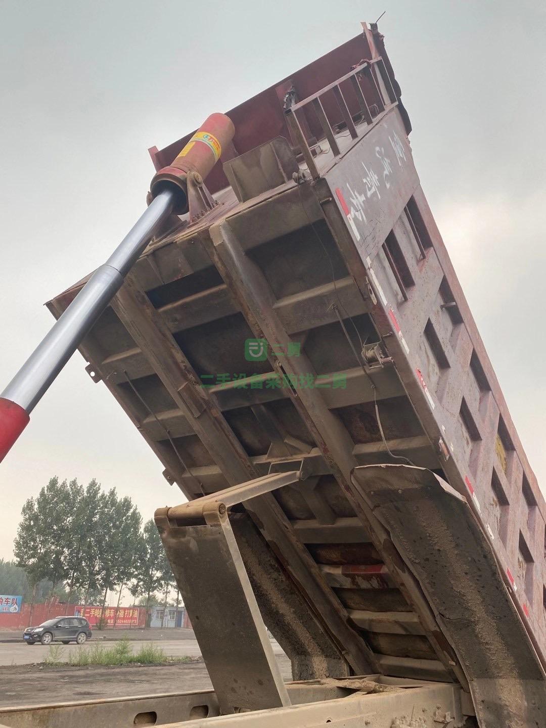 河北低價出售一臺一米五高大豪沃自卸車