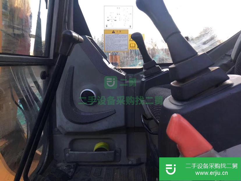 北京市出售二手龍工LG6060D挖掘機