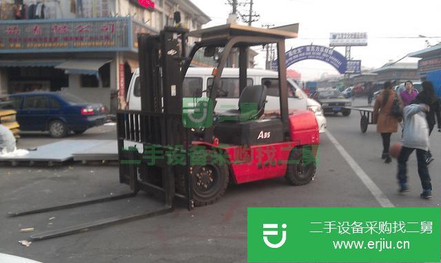 山東出售二手杭州叉車(chē)