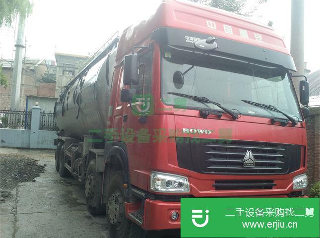 河南出售二手中國(guó)重汽水泥罐車(chē)