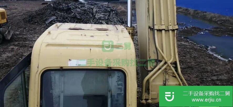 江蘇省出售二手小松PC200-6挖掘機(jī)