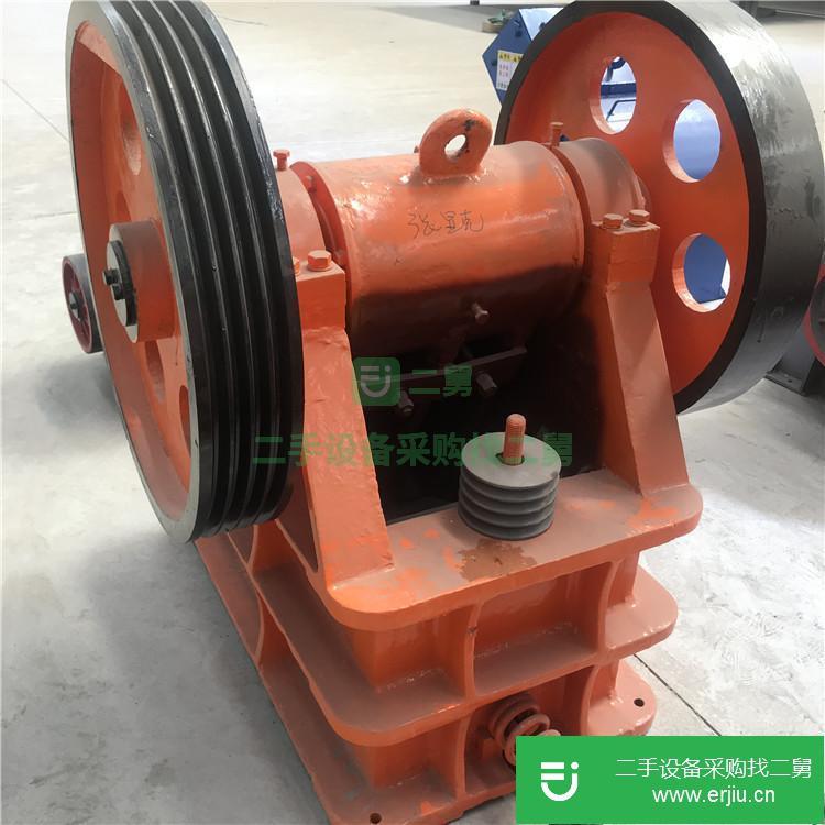 河南出售二手砂石破碎機250*750