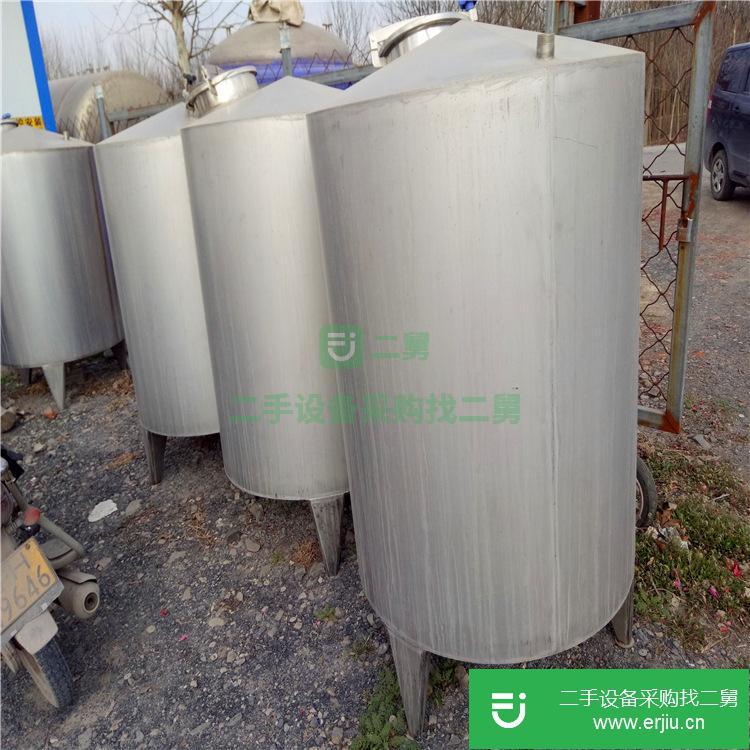 山東出售二手5立方不銹鋼牛奶制冷儲罐