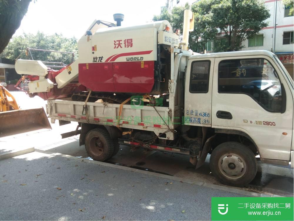 四川出售二手沃得旋龍4LZ收割機