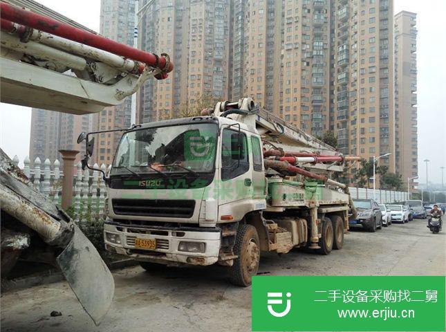 湖南出售二手中聯混凝土車載泵車