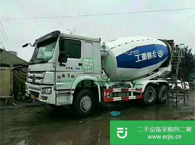 山東出售二手中國(guó)重汽后八輪攪拌車
