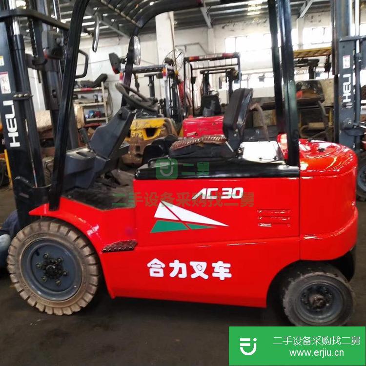 上海出售二手1.5噸四輪平衡重合力叉車