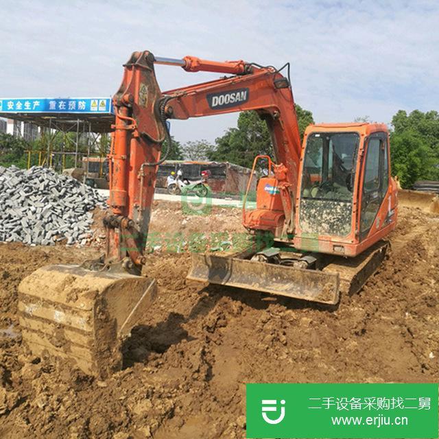 江蘇出售二手斗山DH80挖掘機(jī)