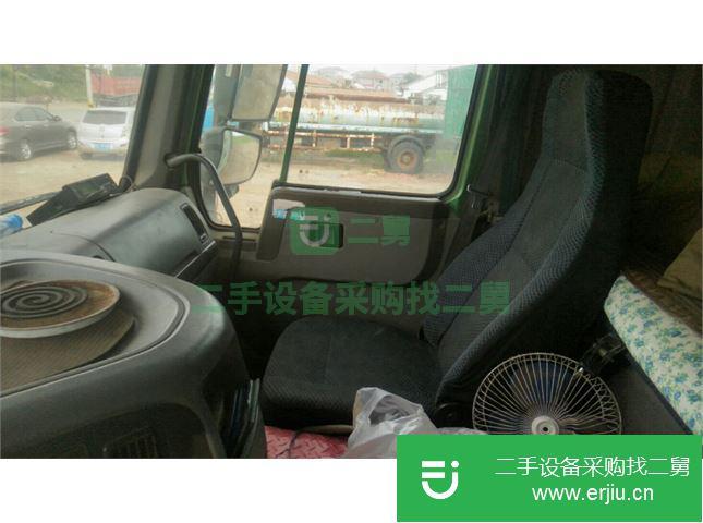 河北出售二手豪沃T5G牽引車