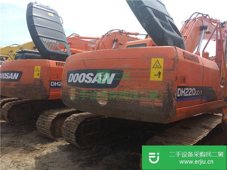 江蘇出售二手斗山DX225-7挖掘機(jī)