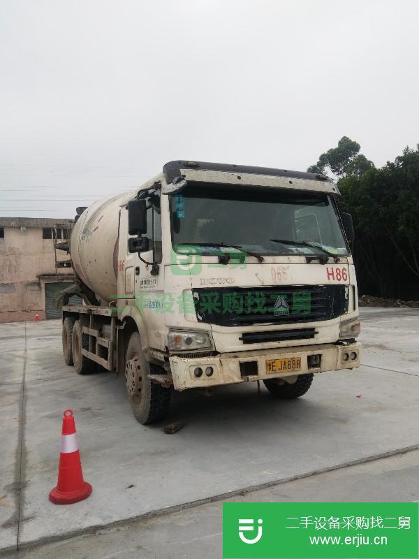 河南出售二手重汽HOWO攪拌車9.5米