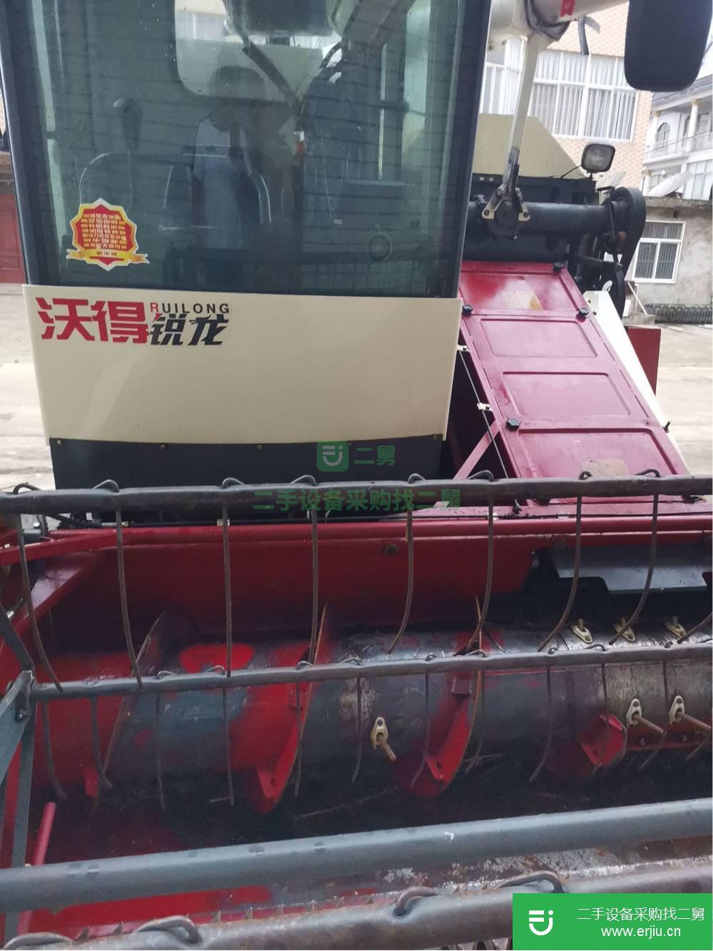 湖南出售二手沃得4LZ-5帶駕駛室收割機