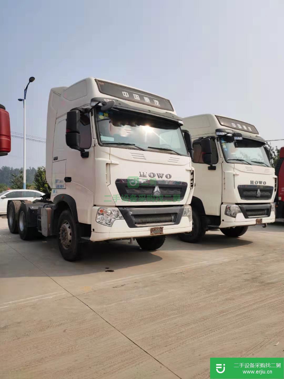 內蒙古出售二手中國重汽豪沃重卡牽引車