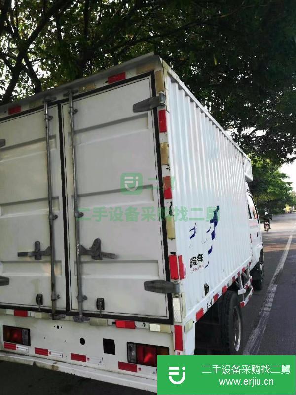 廣東出售二手慶鈴雙排雙輪三米三廂式貨車
