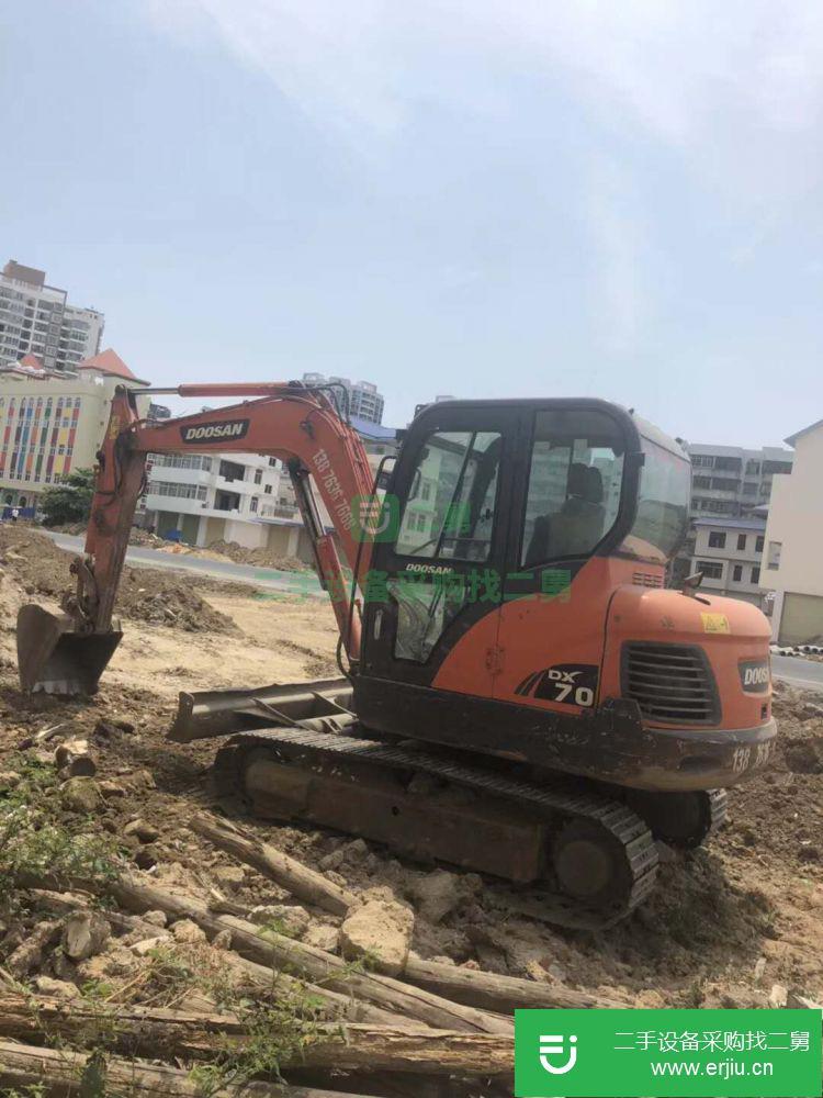 海南省出售二手斗山DH70挖掘機