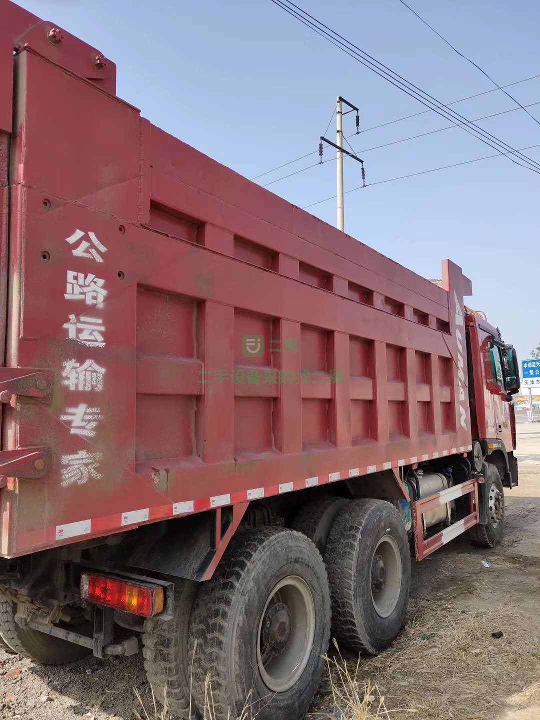 出售一臺(tái)18年提車使用國(guó)五歐曼后八輪自卸車