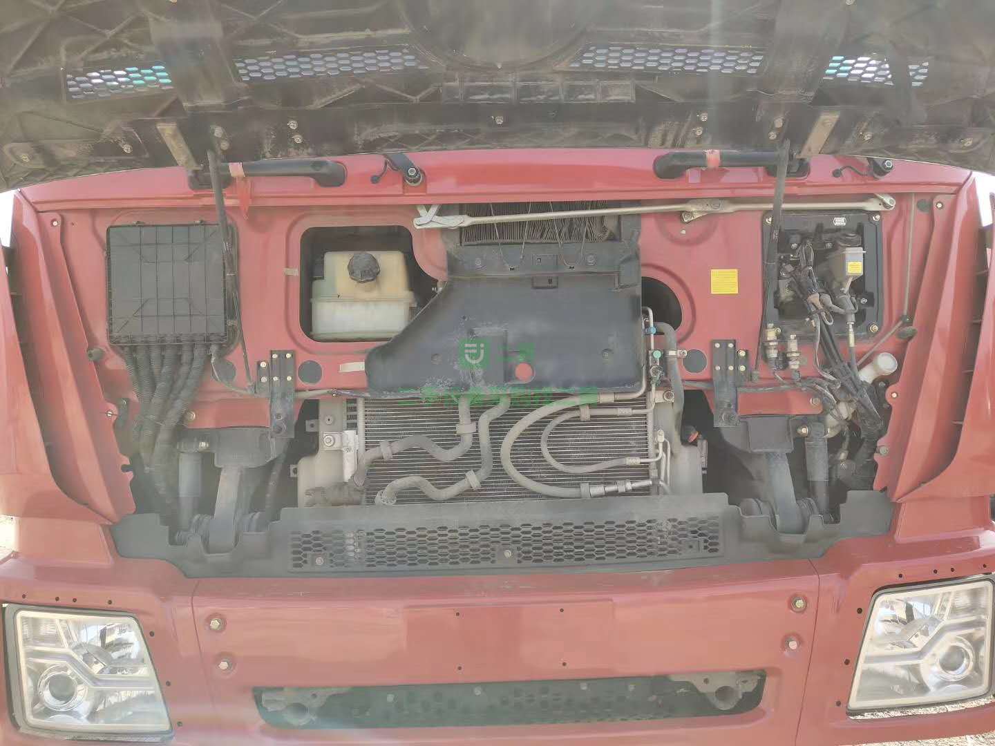 出售一臺(tái)18年提車使用國(guó)五歐曼后八輪自卸車
