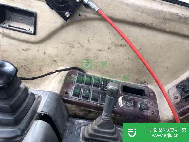 湖北省出售二手雷沃重工FR0090-7挖掘機(jī)