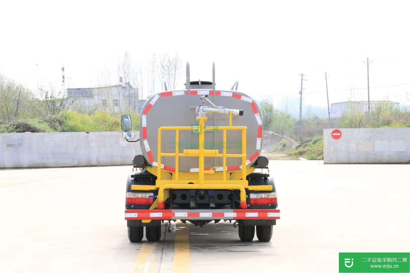 廣東出售二手東風多利卡140馬力油罐車