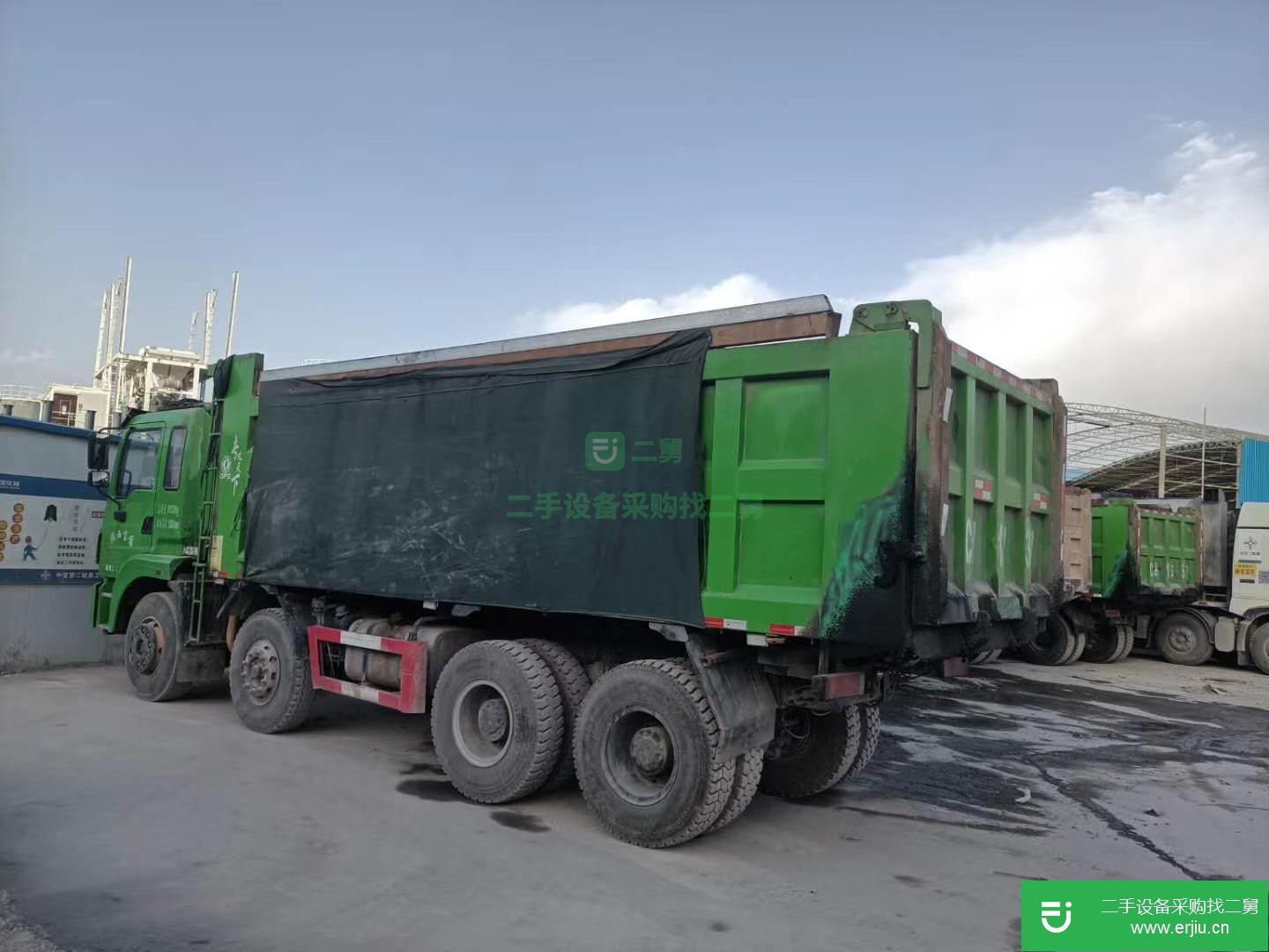 新疆出售二手東風(fēng)華神290馬力自卸車