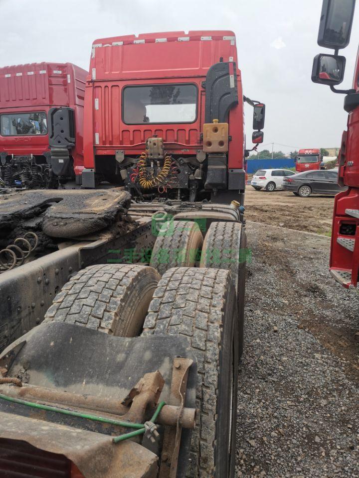 河北出售國四雙驅捍衛精品350馬力牽引車