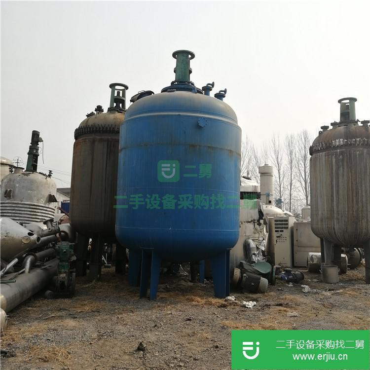 廣東出售二手10噸搪瓷反應(yīng)釜